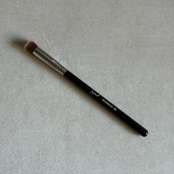 Sigma Beauty Precision Flat P80 Brush - Picture 1 of 3